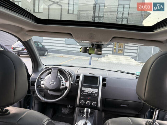 Синий Ниссан ИксТрейл, объемом двигателя 2 л и пробегом 238 тыс. км за 13550 $, фото 13 на Automoto.ua