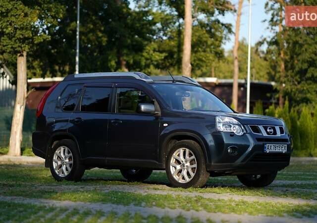 Синий Ниссан ИксТрейл, объемом двигателя 2 л и пробегом 369 тыс. км за 11700 $, фото 18 на Automoto.ua