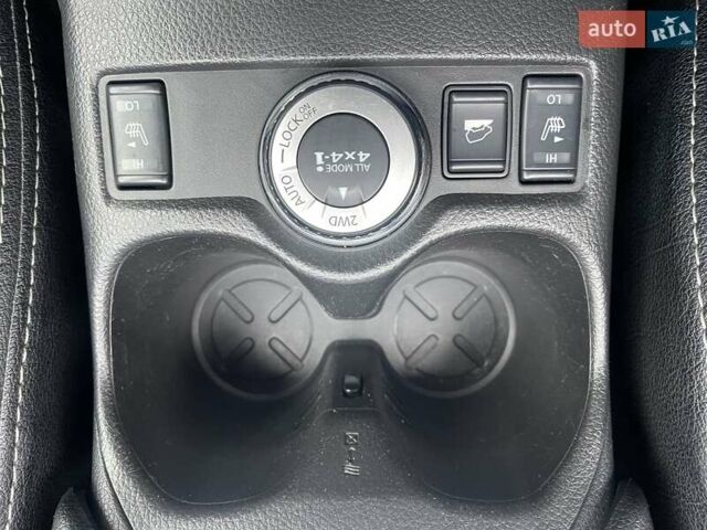 Синій Ніссан ІксТрейл, об'ємом двигуна 2 л та пробігом 198 тис. км за 14700 $, фото 18 на Automoto.ua