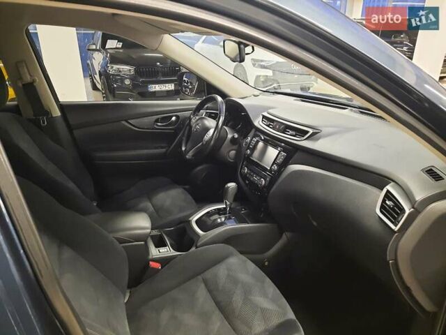 Синий Ниссан ИксТрейл, объемом двигателя 2 л и пробегом 189 тыс. км за 12517 $, фото 6 на Automoto.ua