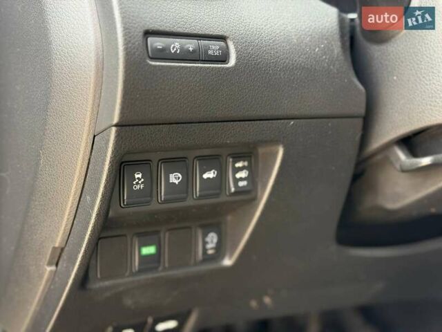 Синий Ниссан ИксТрейл, объемом двигателя 1.6 л и пробегом 294 тыс. км за 14900 $, фото 17 на Automoto.ua