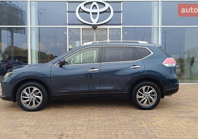 Синий Ниссан ИксТрейл, объемом двигателя 1.6 л и пробегом 141 тыс. км за 16132 $, фото 2 на Automoto.ua