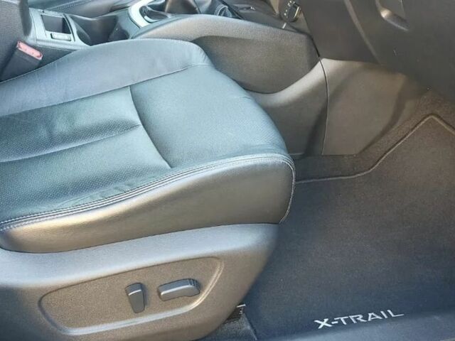 Синий Ниссан ИксТрейл, объемом двигателя 1.6 л и пробегом 57 тыс. км за 8200 $, фото 14 на Automoto.ua