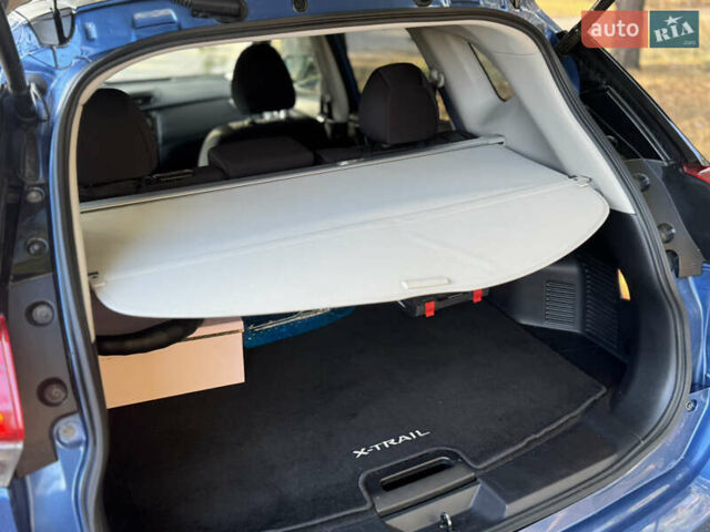 Синий Ниссан ИксТрейл, объемом двигателя 2 л и пробегом 87 тыс. км за 18900 $, фото 7 на Automoto.ua