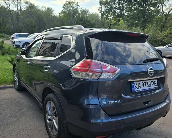 Синій Ніссан ІксТрейл, об'ємом двигуна 2 л та пробігом 205 тис. км за 14200 $, фото 5 на Automoto.ua