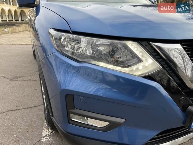 Синий Ниссан ИксТрейл, объемом двигателя 1.6 л и пробегом 118 тыс. км за 17700 $, фото 15 на Automoto.ua