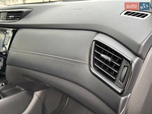 Синий Ниссан ИксТрейл, объемом двигателя 1.6 л и пробегом 118 тыс. км за 17700 $, фото 48 на Automoto.ua