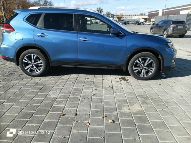 Синий Ниссан ИксТрейл, объемом двигателя 2.5 л и пробегом 93 тыс. км за 17999 $, фото 3 на Automoto.ua