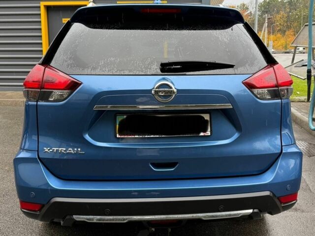 Синий Ниссан ИксТрейл, объемом двигателя 1.6 л и пробегом 112 тыс. км за 23000 $, фото 3 на Automoto.ua