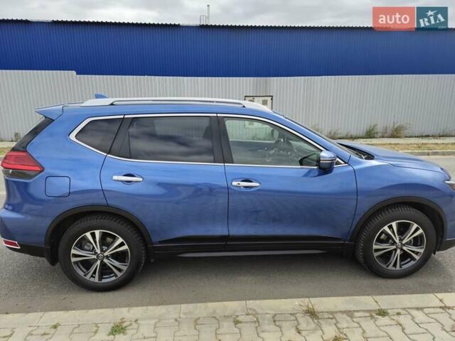 Синий Ниссан ИксТрейл, объемом двигателя 1.6 л и пробегом 87 тыс. км за 19500 $, фото 5 на Automoto.ua