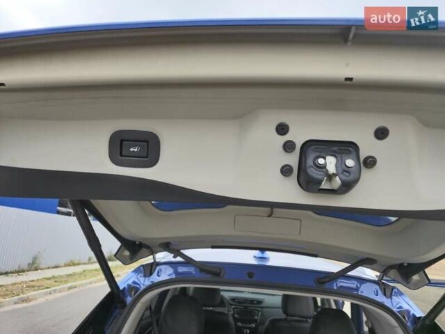 Синий Ниссан ИксТрейл, объемом двигателя 1.6 л и пробегом 87 тыс. км за 19500 $, фото 11 на Automoto.ua