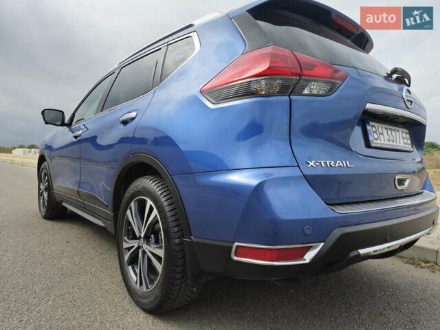 Синий Ниссан ИксТрейл, объемом двигателя 1.6 л и пробегом 87 тыс. км за 19500 $, фото 4 на Automoto.ua
