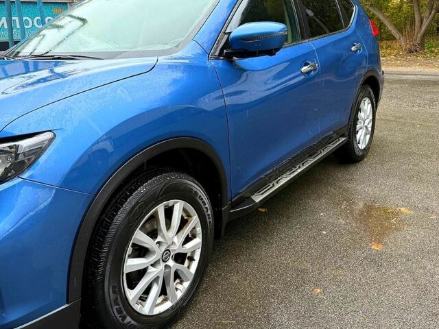 Синій Ніссан ІксТрейл, об'ємом двигуна 1.6 л та пробігом 112 тис. км за 23000 $, фото 2 на Automoto.ua