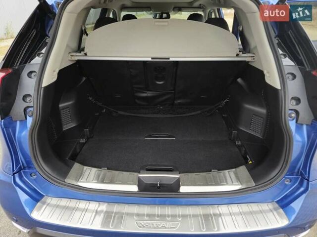 Синий Ниссан ИксТрейл, объемом двигателя 1.6 л и пробегом 87 тыс. км за 19500 $, фото 9 на Automoto.ua