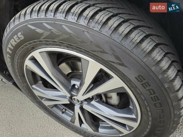 Синий Ниссан ИксТрейл, объемом двигателя 1.6 л и пробегом 87 тыс. км за 19500 $, фото 10 на Automoto.ua