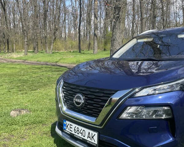 Синий Ниссан ИксТрейл, объемом двигателя 1.5 л и пробегом 19 тыс. км за 27000 $, фото 1 на Automoto.ua