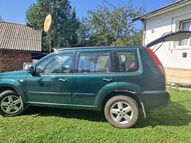 Зеленый Ниссан ИксТрейл, объемом двигателя 2.2 л и пробегом 260 тыс. км за 3500 $, фото 2 на Automoto.ua