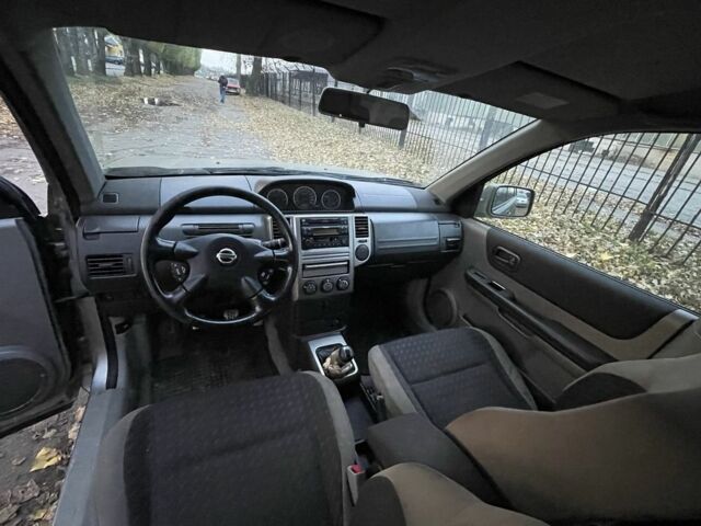 Зеленый Ниссан ИксТрейл, объемом двигателя 2.2 л и пробегом 250 тыс. км за 3800 $, фото 9 на Automoto.ua