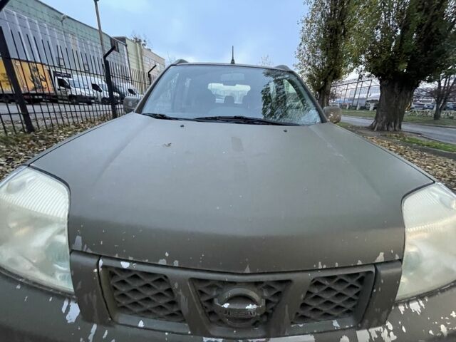 Зеленый Ниссан ИксТрейл, объемом двигателя 2.2 л и пробегом 250 тыс. км за 3800 $, фото 1 на Automoto.ua