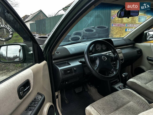 Зеленый Ниссан ИксТрейл, объемом двигателя 2 л и пробегом 308 тыс. км за 5700 $, фото 9 на Automoto.ua