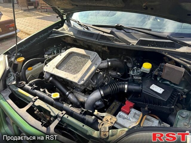 Зеленый Ниссан ИксТрейл, объемом двигателя 2.2 л и пробегом 300 тыс. км за 3199 $, фото 13 на Automoto.ua