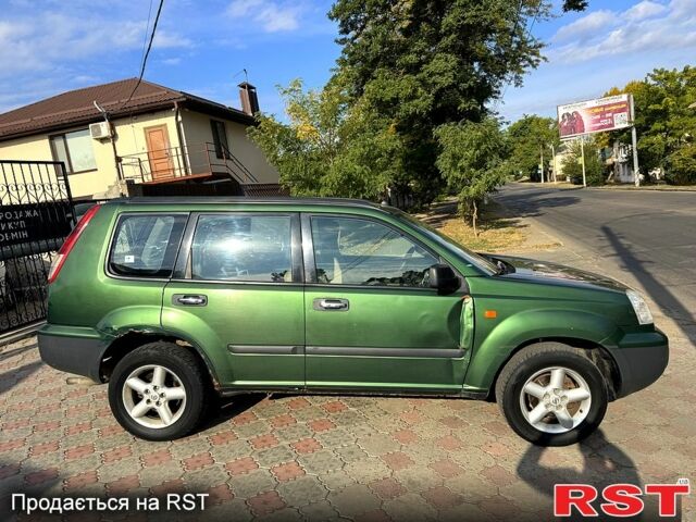 Зеленый Ниссан ИксТрейл, объемом двигателя 2.2 л и пробегом 300 тыс. км за 3199 $, фото 6 на Automoto.ua