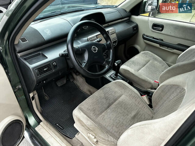 Зеленый Ниссан ИксТрейл, объемом двигателя 2 л и пробегом 308 тыс. км за 5700 $, фото 10 на Automoto.ua