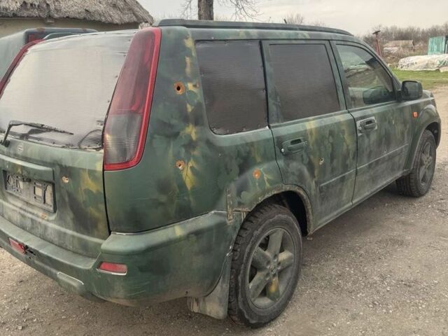 Зеленый Ниссан ИксТрейл, объемом двигателя 2.2 л и пробегом 10 тыс. км за 1674 $, фото 5 на Automoto.ua