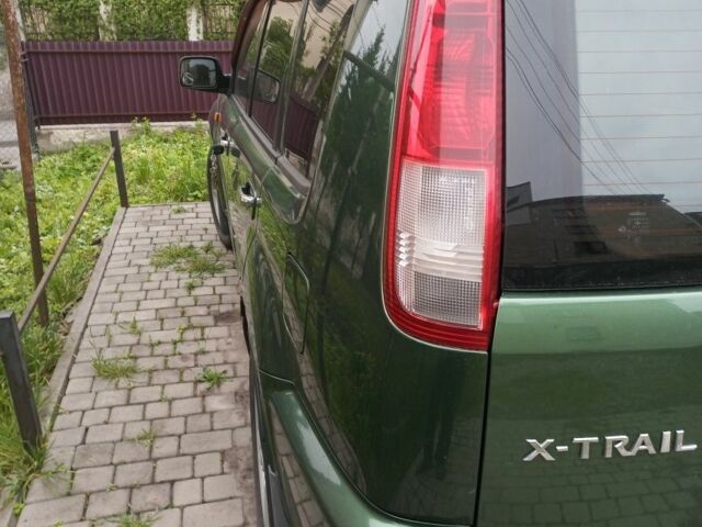Зеленый Ниссан ИксТрейл, объемом двигателя 2 л и пробегом 350 тыс. км за 4400 $, фото 6 на Automoto.ua