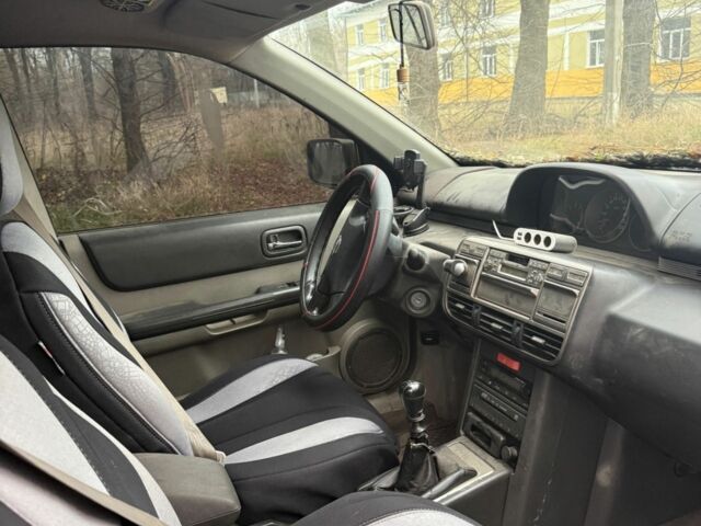 Зеленый Ниссан ИксТрейл, объемом двигателя 2 л и пробегом 280 тыс. км за 1700 $, фото 12 на Automoto.ua