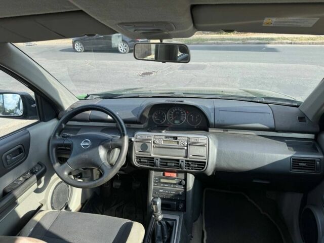 Зеленый Ниссан ИксТрейл, объемом двигателя 2.2 л и пробегом 300 тыс. км за 2999 $, фото 8 на Automoto.ua