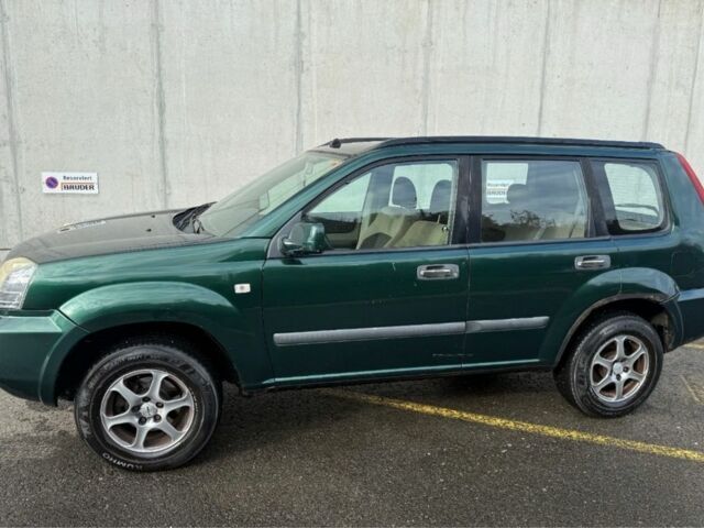 Зеленый Ниссан ИксТрейл, объемом двигателя 0 л и пробегом 218 тыс. км за 3170 $, фото 1 на Automoto.ua