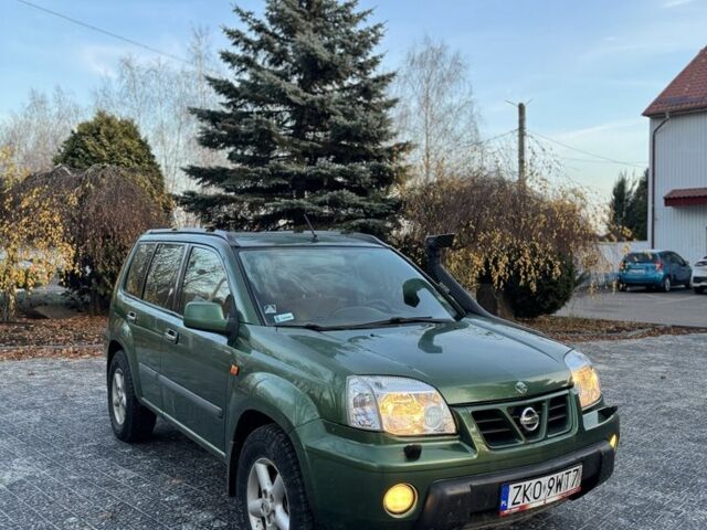 Зеленый Ниссан ИксТрейл, объемом двигателя 2.2 л и пробегом 222 тыс. км за 3350 $, фото 2 на Automoto.ua