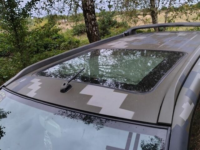 Зеленый Ниссан ИксТрейл, объемом двигателя 2.2 л и пробегом 280 тыс. км за 3000 $, фото 6 на Automoto.ua