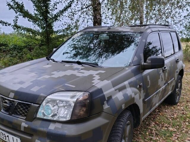 Зеленый Ниссан ИксТрейл, объемом двигателя 2.2 л и пробегом 280 тыс. км за 3000 $, фото 12 на Automoto.ua