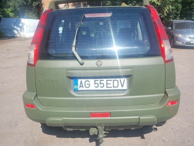 Зеленый Ниссан ИксТрейл, объемом двигателя 2 л и пробегом 230 тыс. км за 3350 $, фото 5 на Automoto.ua