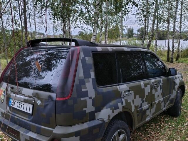 Зеленый Ниссан ИксТрейл, объемом двигателя 2.2 л и пробегом 280 тыс. км за 3000 $, фото 9 на Automoto.ua