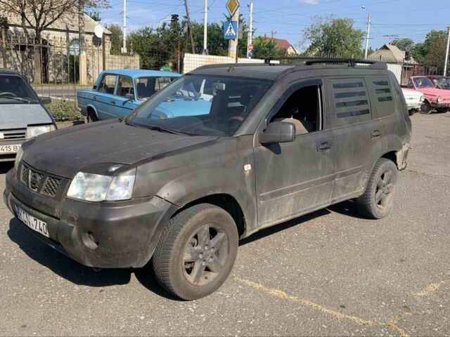 Зелений Ніссан ІксТрейл, об'ємом двигуна 2.2 л та пробігом 336 тис. км за 1455 $, фото 2 на Automoto.ua