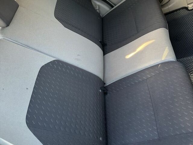 Зеленый Ниссан ИксТрейл, объемом двигателя 2.2 л и пробегом 394 тыс. км за 4700 $, фото 13 на Automoto.ua