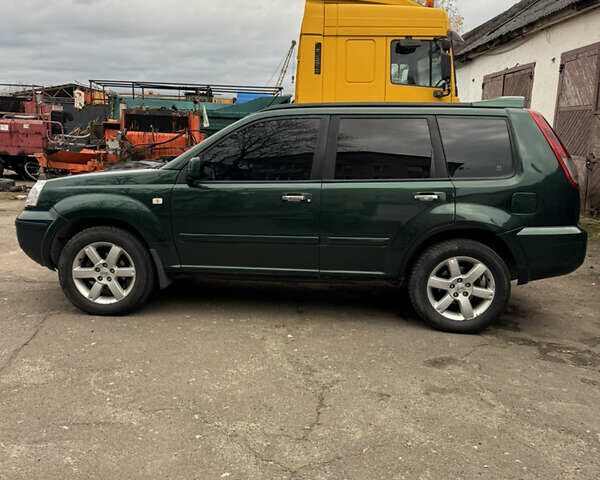 Зеленый Ниссан ИксТрейл, объемом двигателя 2.2 л и пробегом 250 тыс. км за 3300 $, фото 1 на Automoto.ua