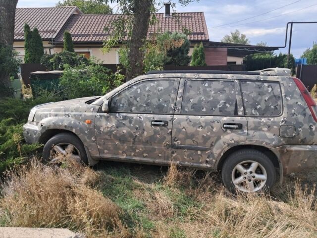 Зеленый Ниссан ИксТрейл, объемом двигателя 0 л и пробегом 220 тыс. км за 4000 $, фото 2 на Automoto.ua