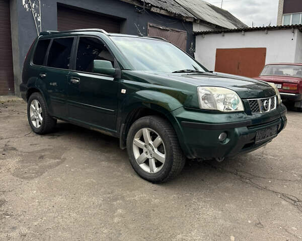 Зеленый Ниссан ИксТрейл, объемом двигателя 2.2 л и пробегом 250 тыс. км за 3300 $, фото 6 на Automoto.ua