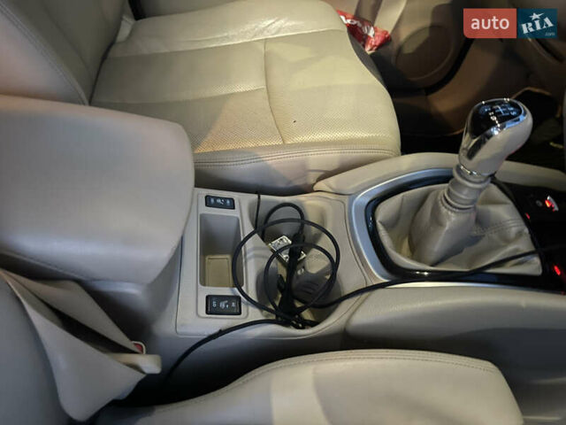 Зеленый Ниссан ИксТрейл, объемом двигателя 1.6 л и пробегом 202 тыс. км за 14700 $, фото 6 на Automoto.ua