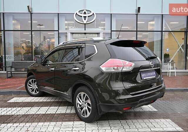 Зелений Ніссан ІксТрейл, об'ємом двигуна 2 л та пробігом 126 тис. км за 13342 $, фото 1 на Automoto.ua