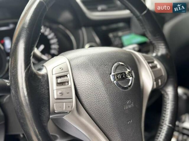 Зелений Ніссан ІксТрейл, об'ємом двигуна 2 л та пробігом 70 тис. км за 14999 $, фото 34 на Automoto.ua