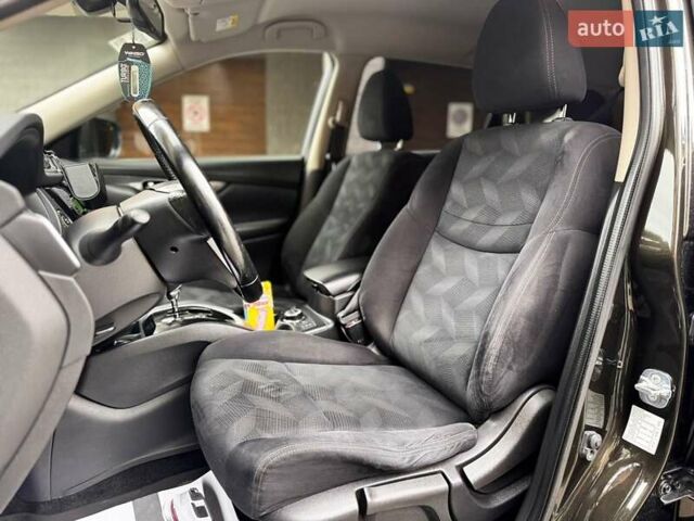 Зелений Ніссан ІксТрейл, об'ємом двигуна 2 л та пробігом 70 тис. км за 14999 $, фото 37 на Automoto.ua