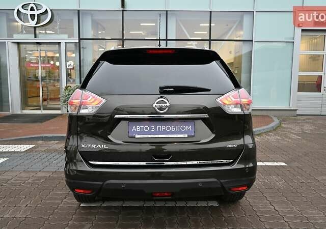 Зелений Ніссан ІксТрейл, об'ємом двигуна 2 л та пробігом 126 тис. км за 13342 $, фото 3 на Automoto.ua