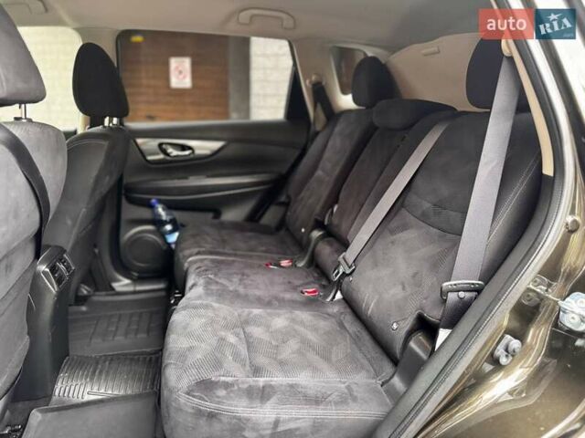 Зелений Ніссан ІксТрейл, об'ємом двигуна 2 л та пробігом 70 тис. км за 14999 $, фото 30 на Automoto.ua
