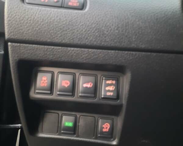 Зеленый Ниссан ИксТрейл, объемом двигателя 1.6 л и пробегом 36 тыс. км за 19500 $, фото 10 на Automoto.ua