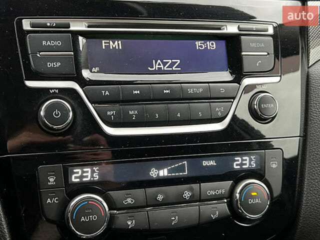 Зелений Ніссан ІксТрейл, об'ємом двигуна 1.6 л та пробігом 99 тис. км за 16500 $, фото 12 на Automoto.ua